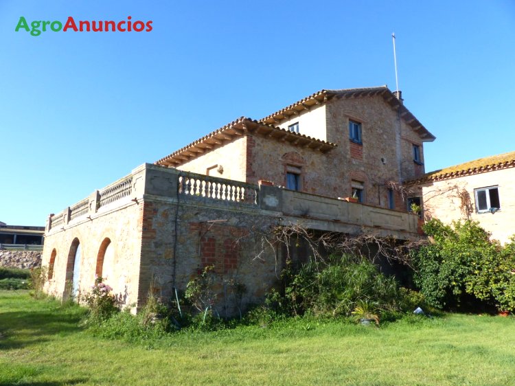 AgroAnuncios.es - Venta de Gran mansión rodeada de 2 hectáreas de